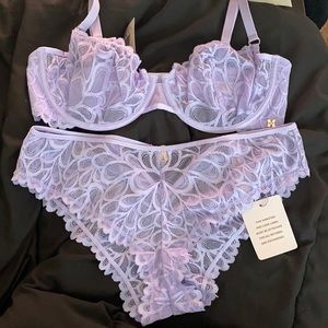 SavageXFenty Set Never Worn